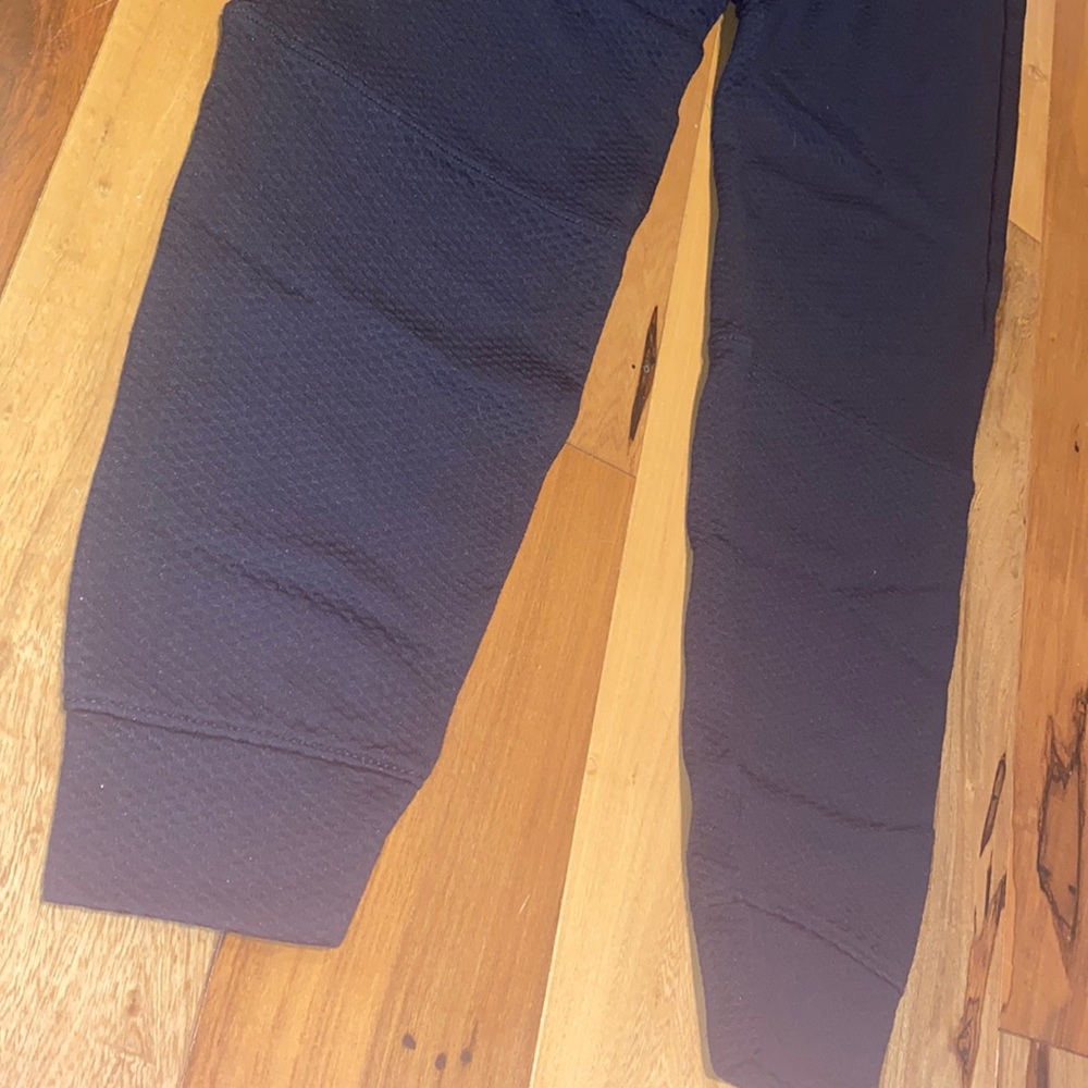 NWOT~ HOLLISTER TEXTURED JOGGERS ~ MENS SMALL - Picture 3 of 7